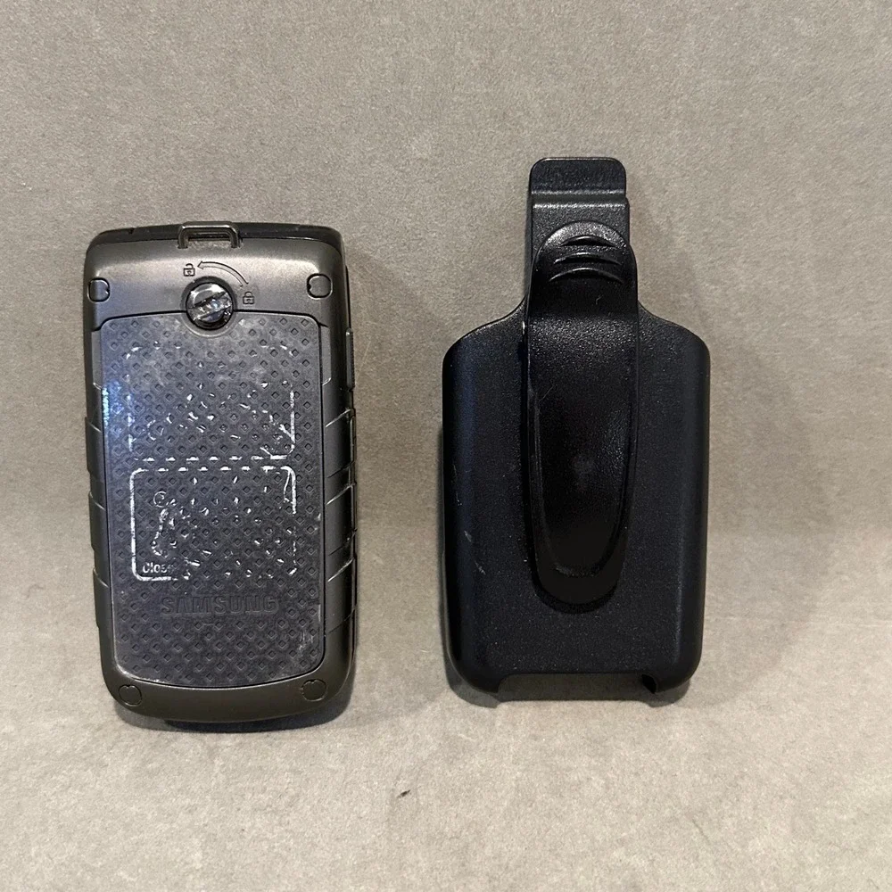 Samsung Rugby SGH-A837 AT&T‎ Rugged Flip Phone Black with Belt Clip Holster